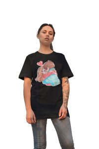 Cute Couple KissingPrinted T-Shirts